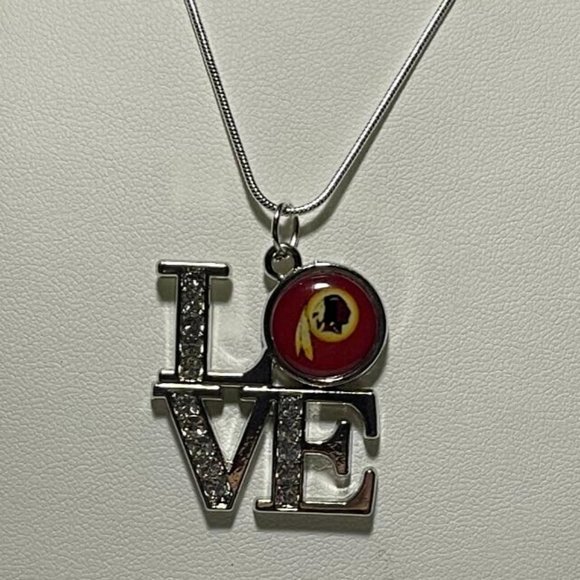 Washington Redskins NFL LOVE Charm Necklace NEW!! - Picture 1 of 3
